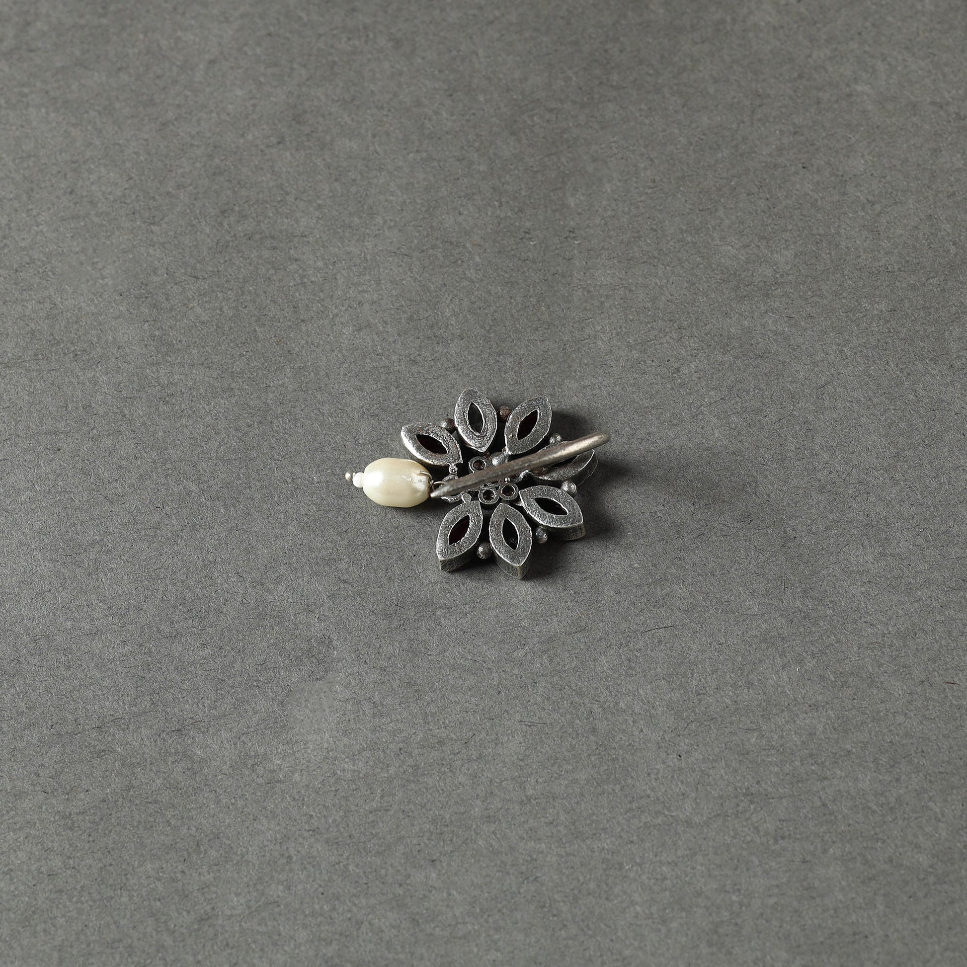 Antique Silver Finish Oxidised Brass Base Stone Work Juda Pin