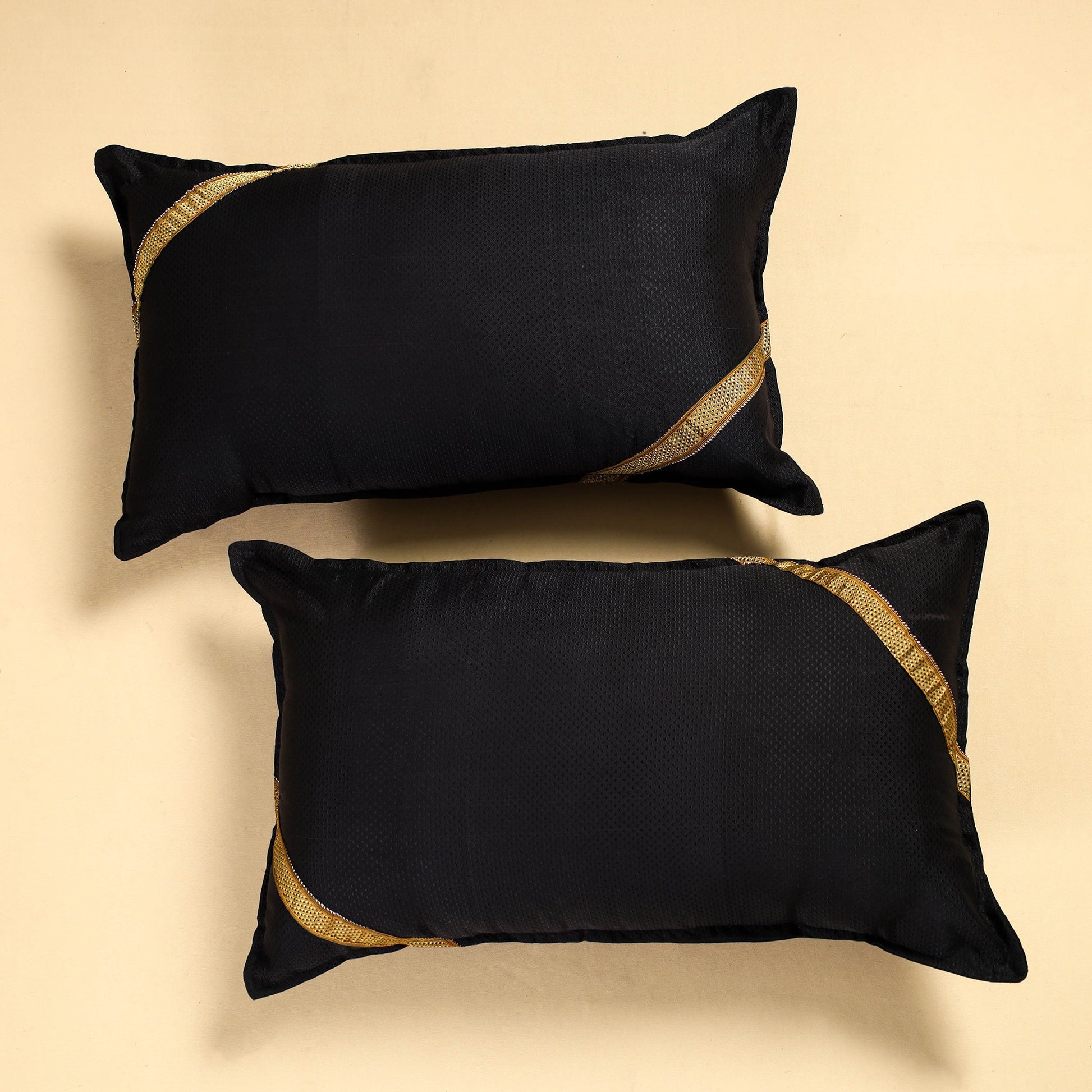Black - Khun Weave Cotton Pillow Covers (Set of 2)