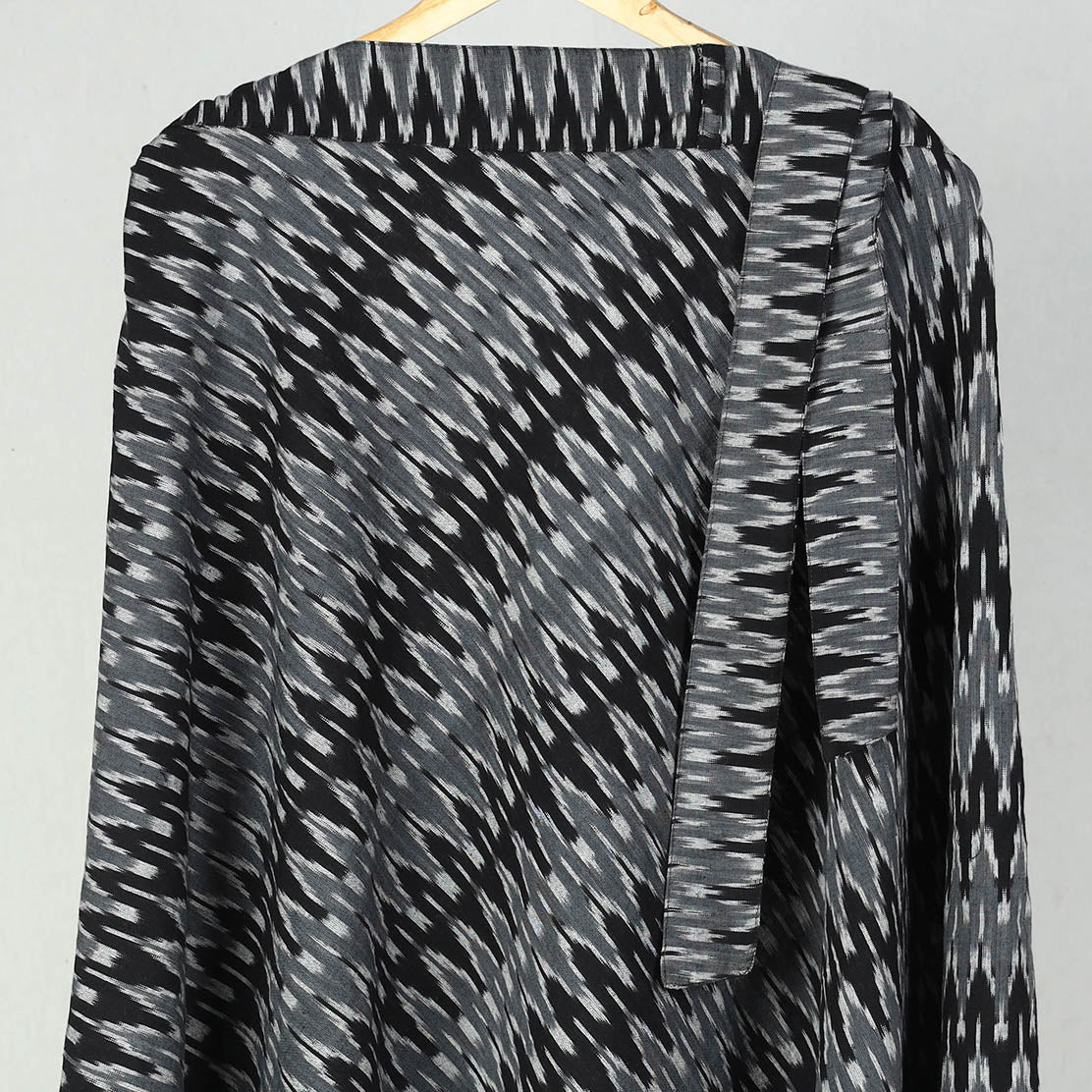 Black - Wrap Around Cotton Pochampally Ikat Skirt 01