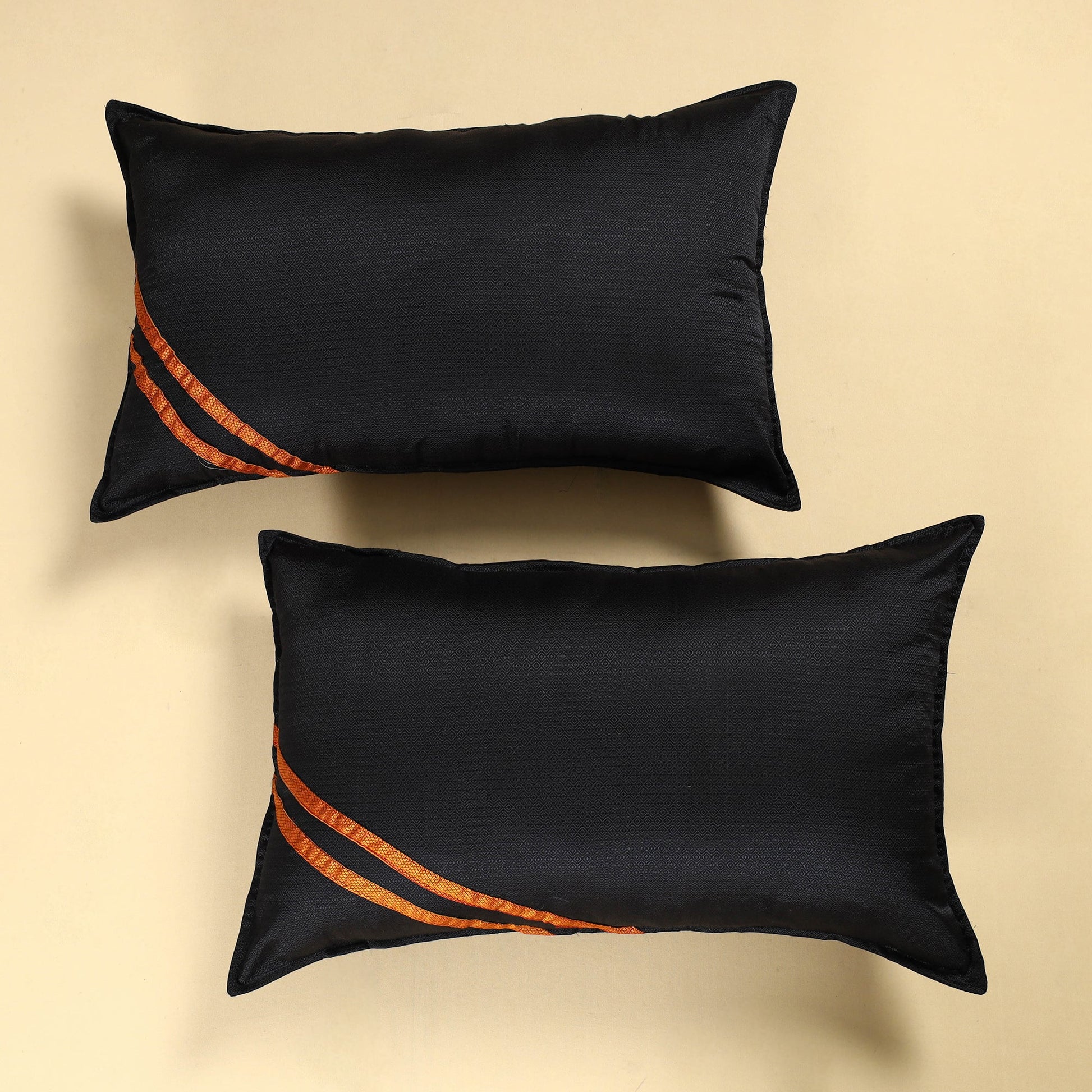 Black - Khun Weave Cotton Pillow Covers (Set of 2)