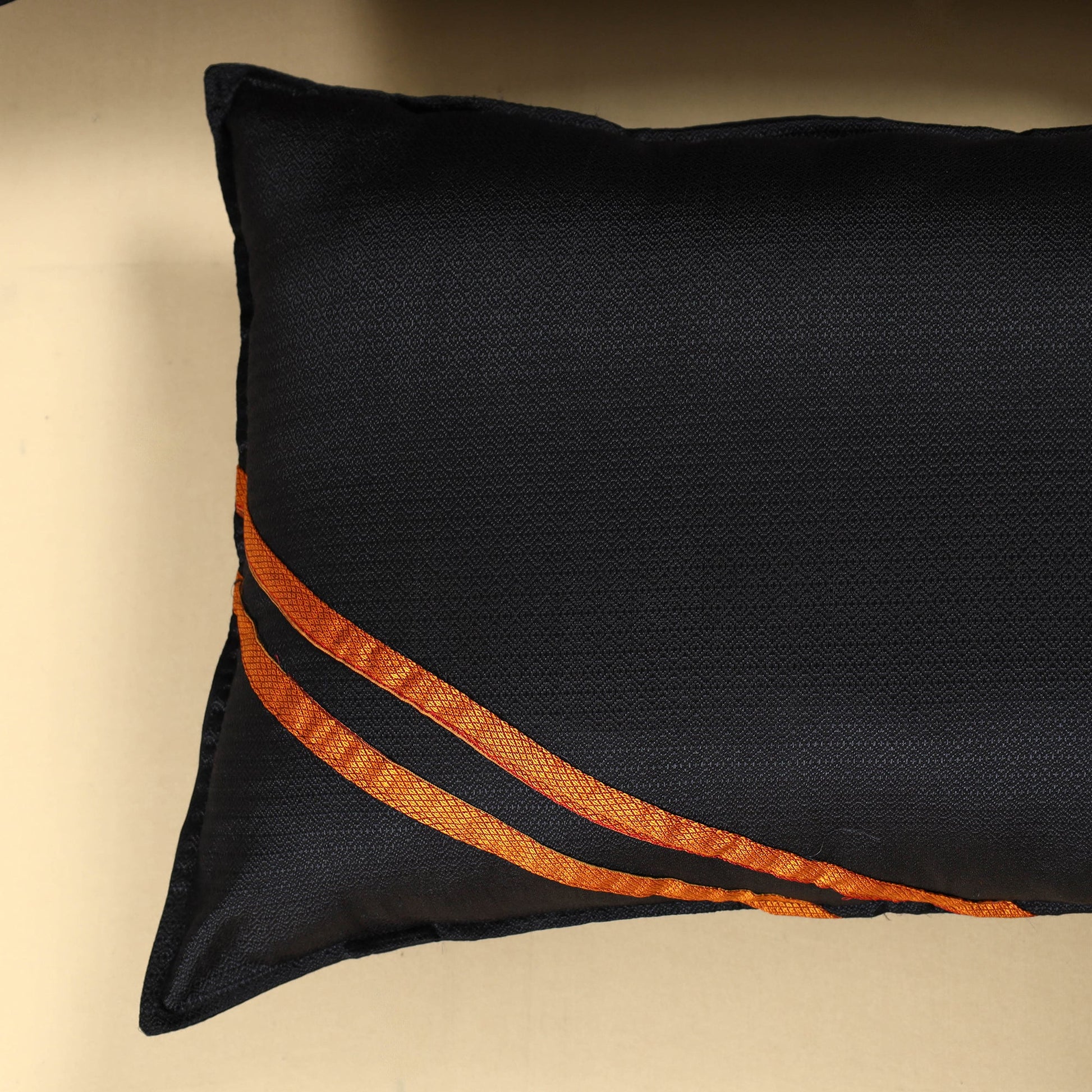 Black - Khun Weave Cotton Pillow Covers (Set of 2)