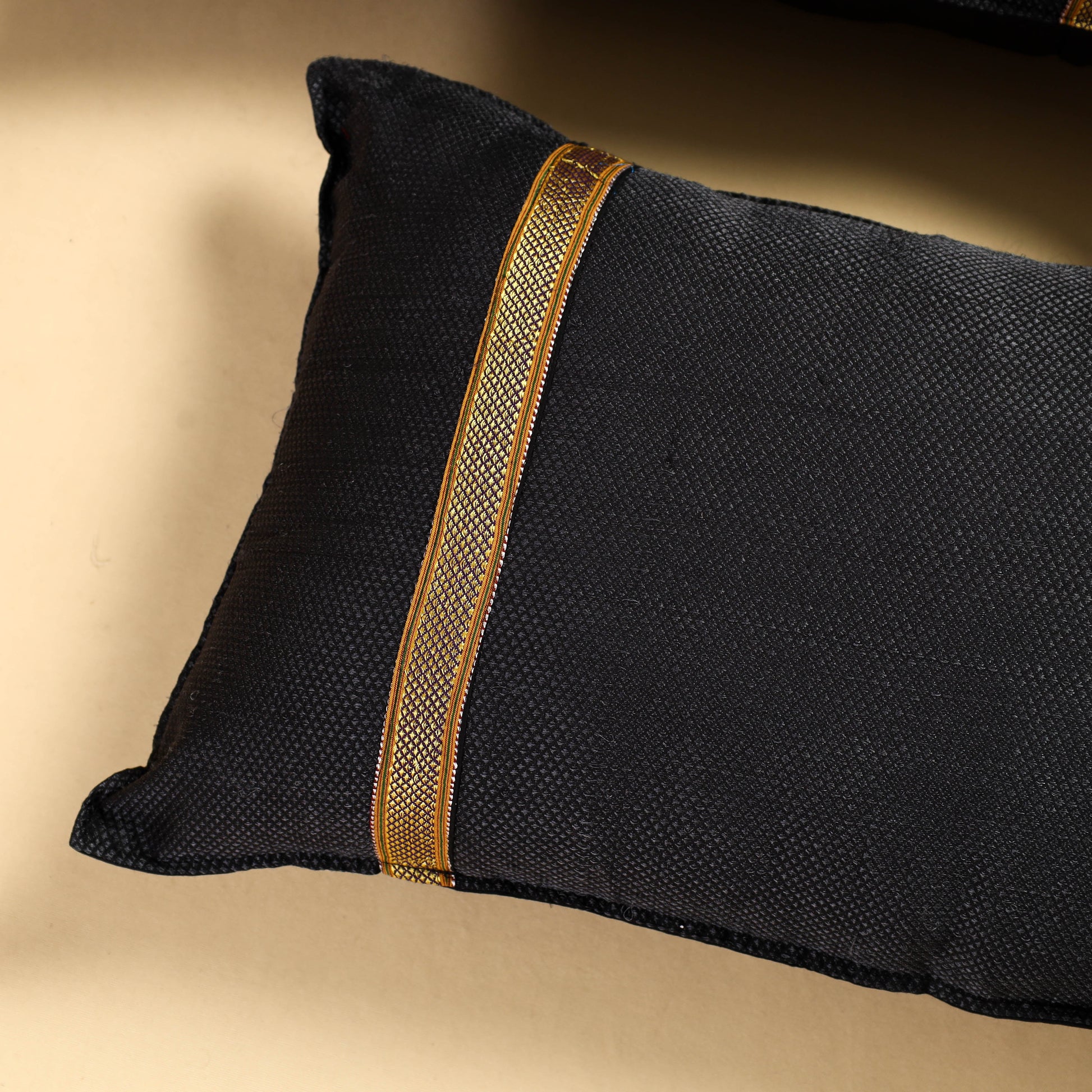 Black - Khun Weave Cotton Pillow Covers (Set of 2)