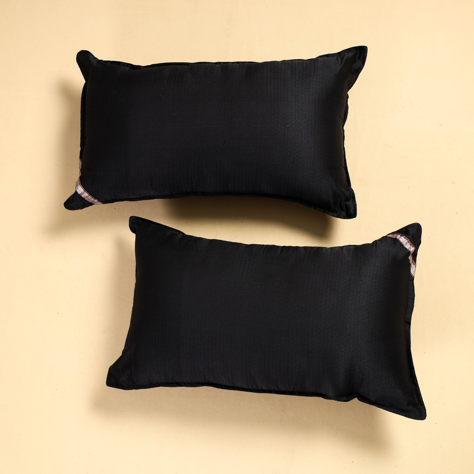 Black - Khun Weave Cotton Pillow Covers (Set of 2)