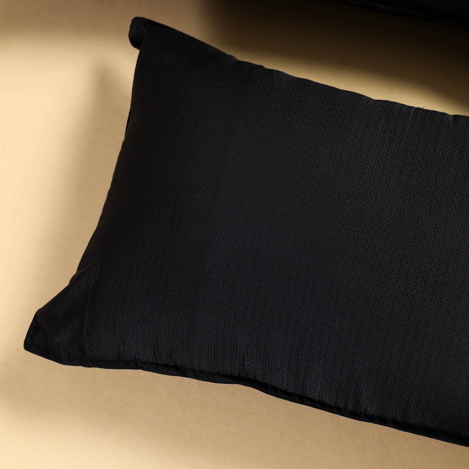 Black - Khun Weave Cotton Pillow Covers (Set of 2)
