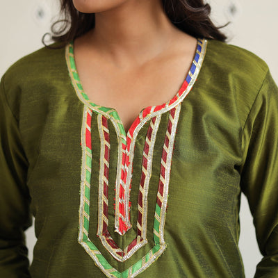 Ananya Green Gota Work Slub Silk Plain Kurta