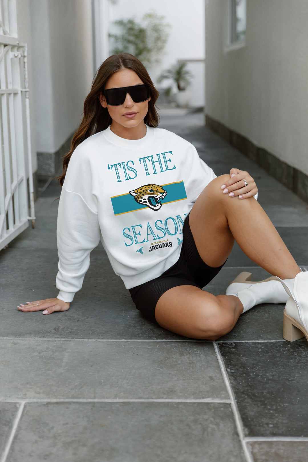 JACKSONVILLE JAGUARS TOUCHDOWN TIDINGS DROP SHOULDER CREWNECK SWEATSHIRT