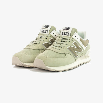 New Balance | 574 { OLIVE