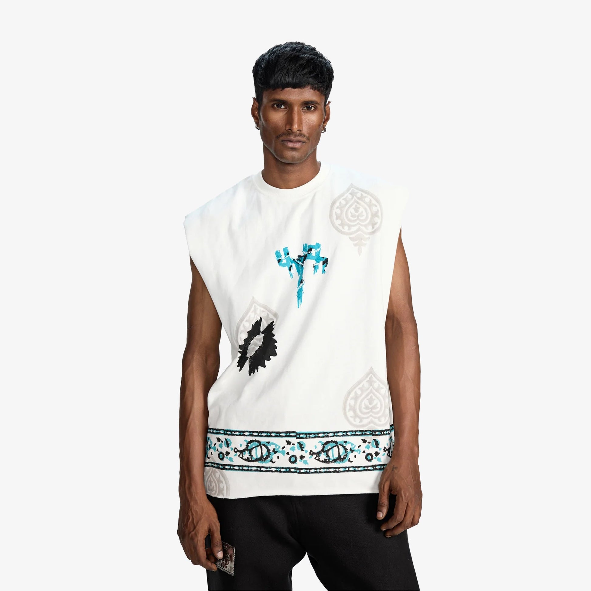F A R A K | SLEEVELESS BLOCK-PRINTED T-SHIRT { WHITE