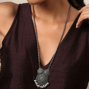 trueBrowns Silver Tone Pearl Drop Pendant Chain