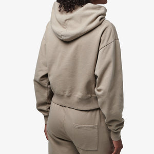 SPORTY & RICH | VENDOME SCRIPT EMBROIDERED CROPPED HOODIE { BEIGE