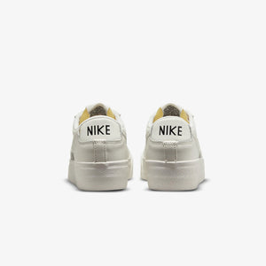 Nike | BLAZER LOW PLATFORM  { SAIL/SAIL-SAIL-BLACK