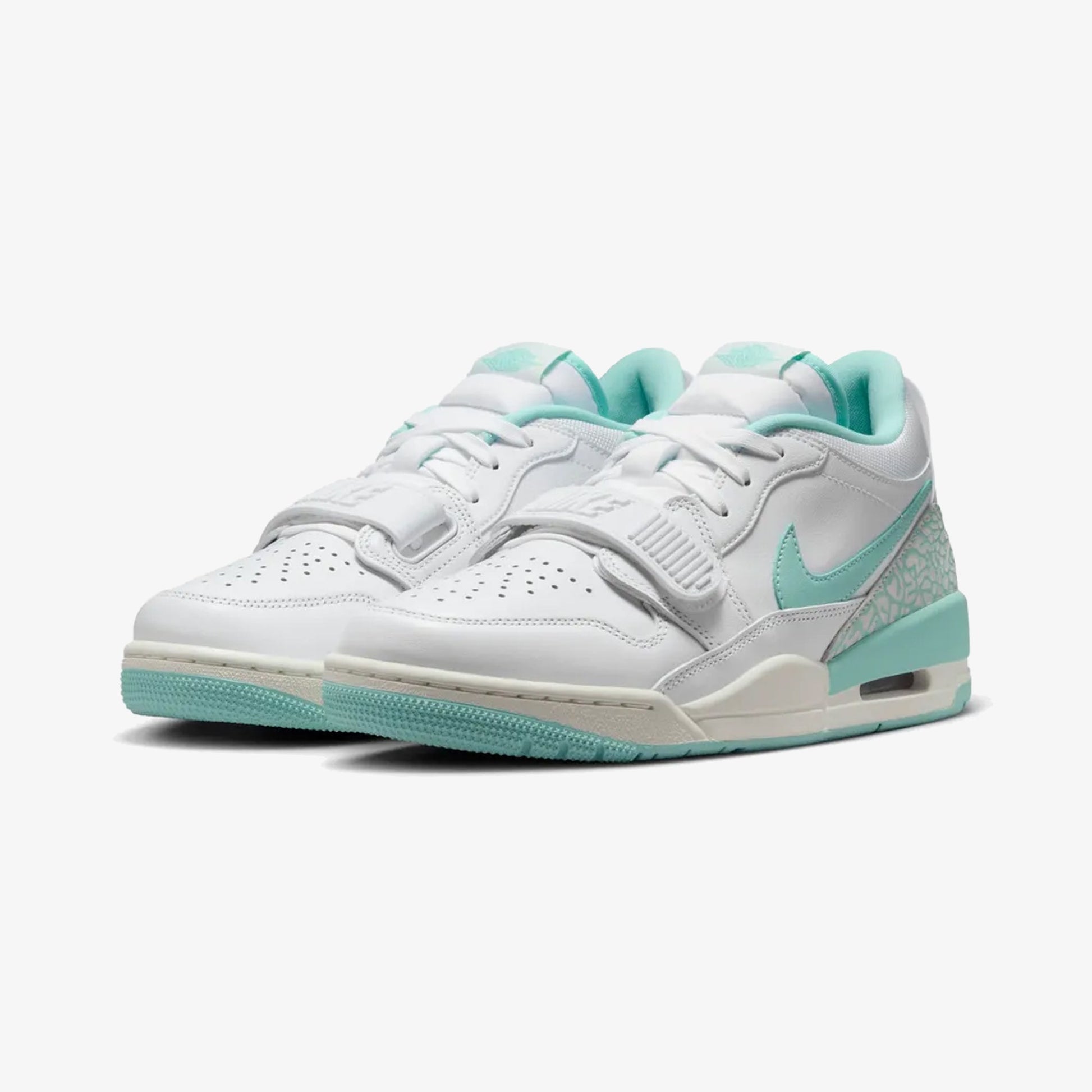 JORDAN |  AIR JORDAN LEGACY 312 LOW { WHITE/LIGHT DEW-SAIL