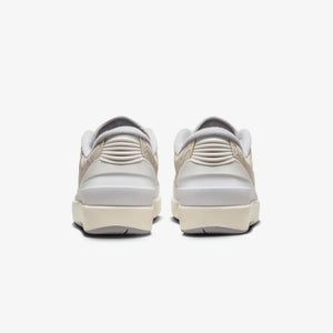Jordan | AIR JORDAN 2 RETRO LOW  { WHITE/CEMENT GREY-SANDDRIFT-NEUTRAL GREY