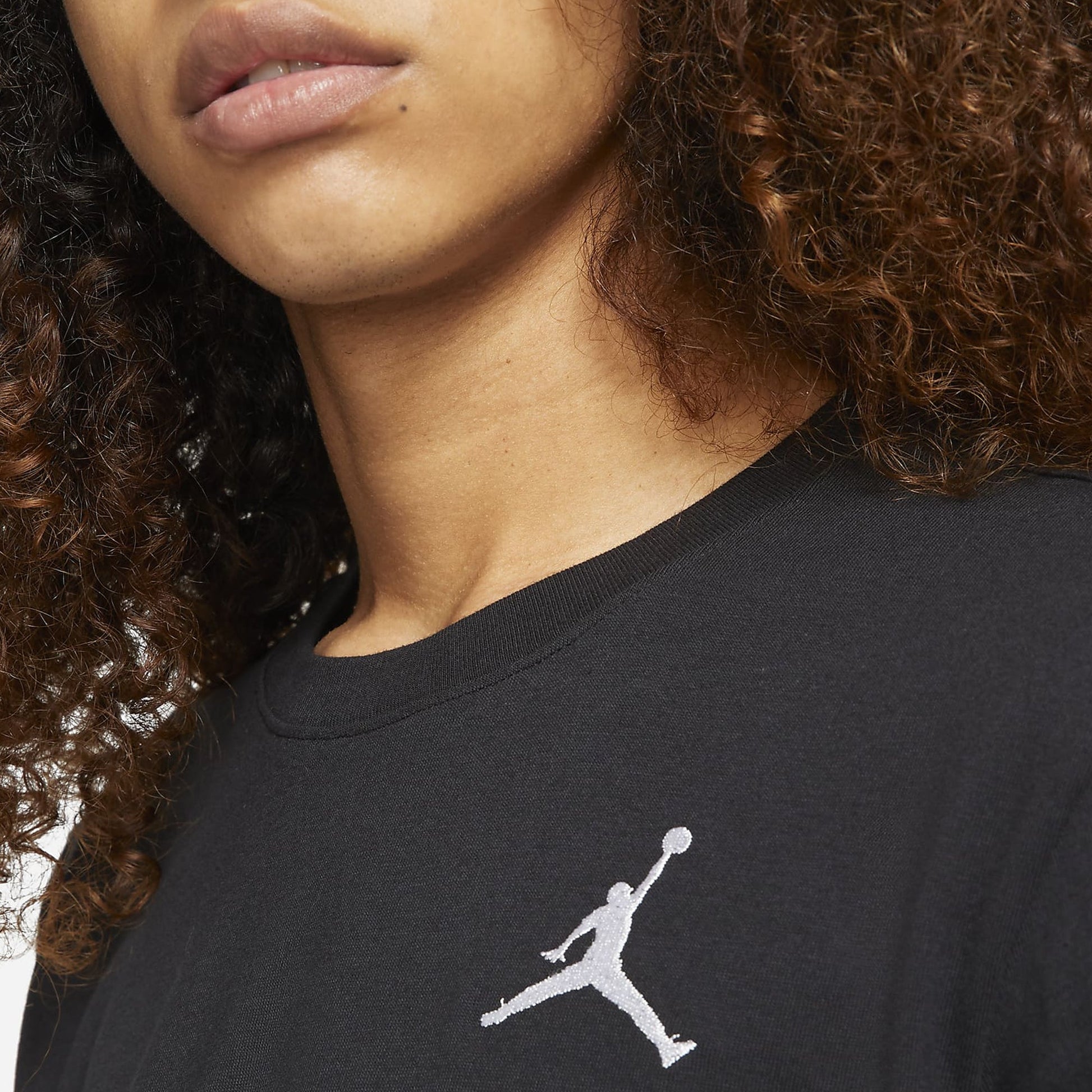 Jordan | JUMPMAN  { BLACK/WHITE