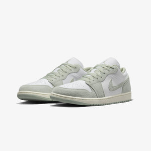 Jordan | AIR JORDAN 1 LOW SE  { WHITE/SEAFOAM-SAIL