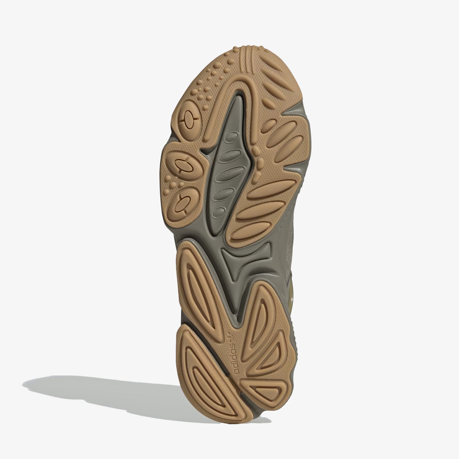 Adidas Originals | OZWEEGO { TRACE CARGO/NIGHT CARGO/ RAW KHAKI