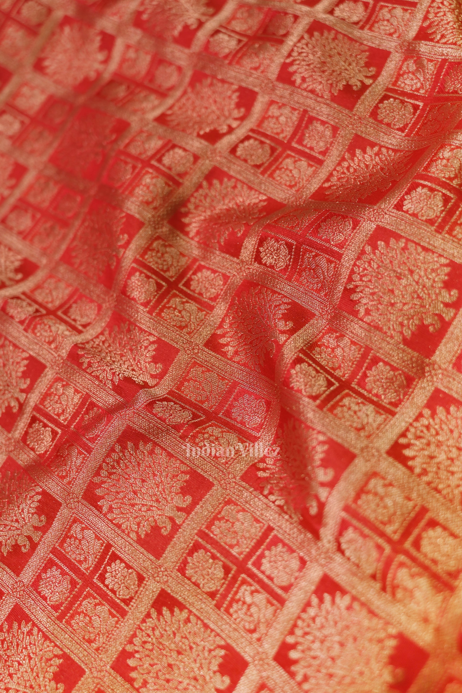 Red Pure auntheticate Kanjivaram Silk Saree with Zari Brocade