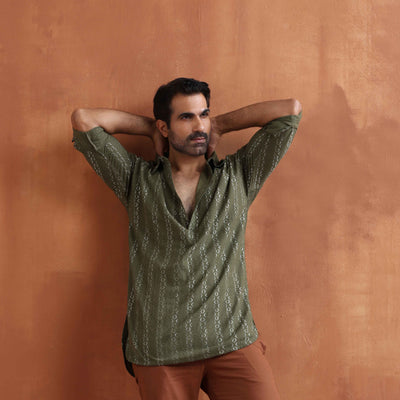 trueBrowns Men's Olive Green Cotton Dobby Short Kurta
