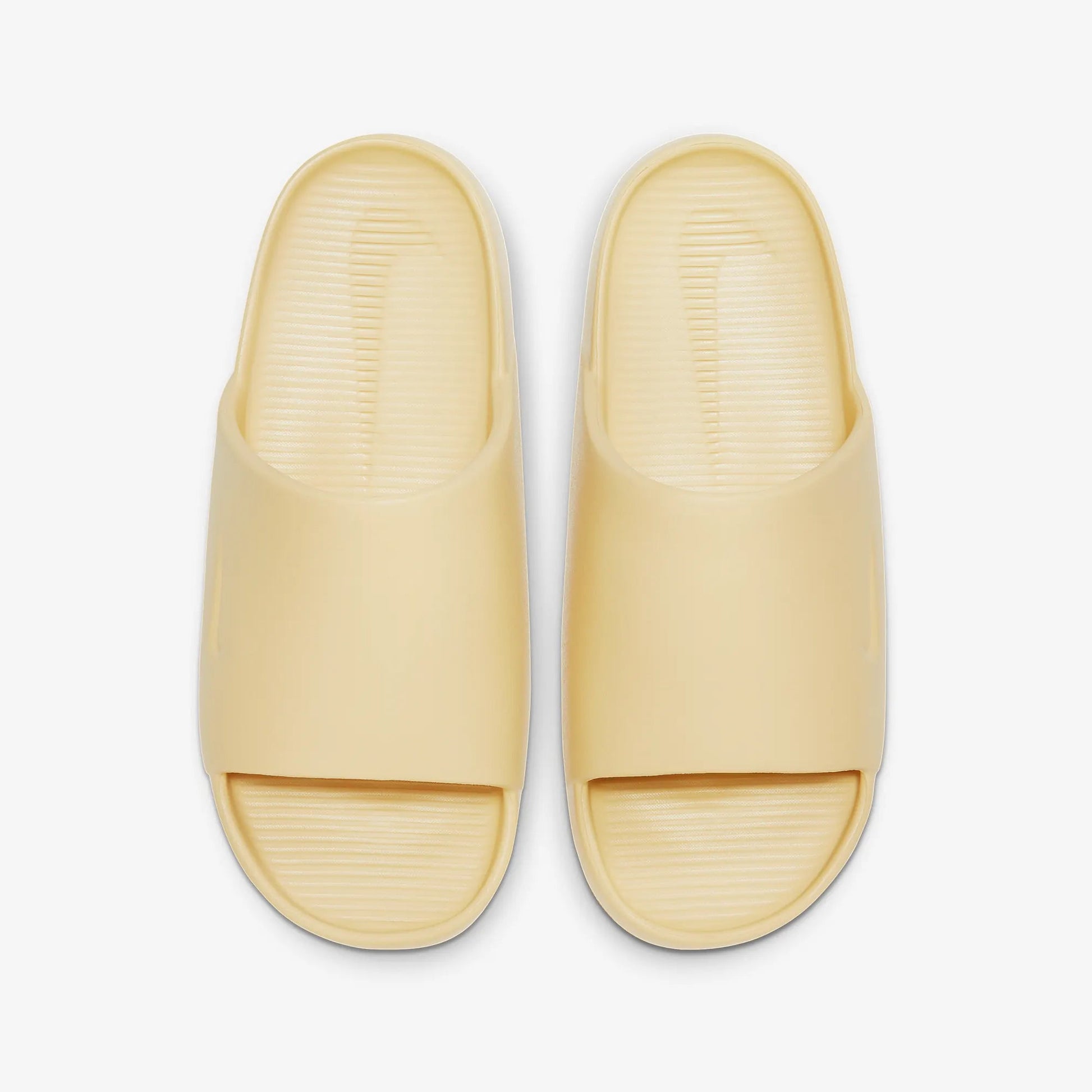 Nike | CALM  { SESAME/SESAME