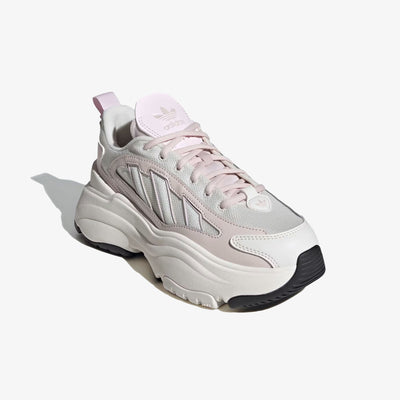 Adidas Originals | OZGAIA  { CLOUD WHITE/OFF WHITE/ALMOST PINK