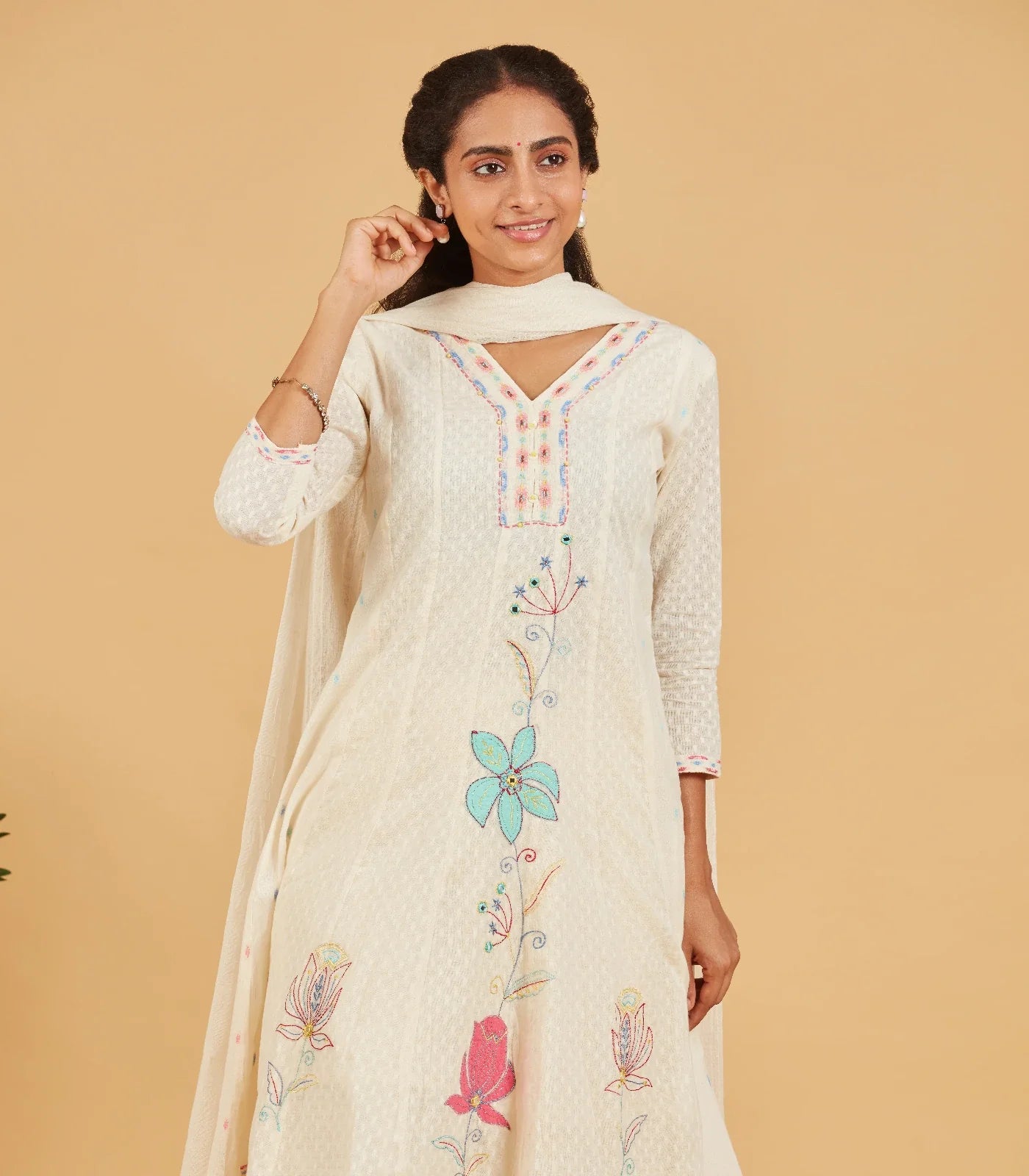 White short kurta set