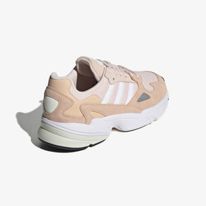 Adidas Originals | FALCON  { WONDER QUARTZ/CLOUD WHITE/HALO BLUSH