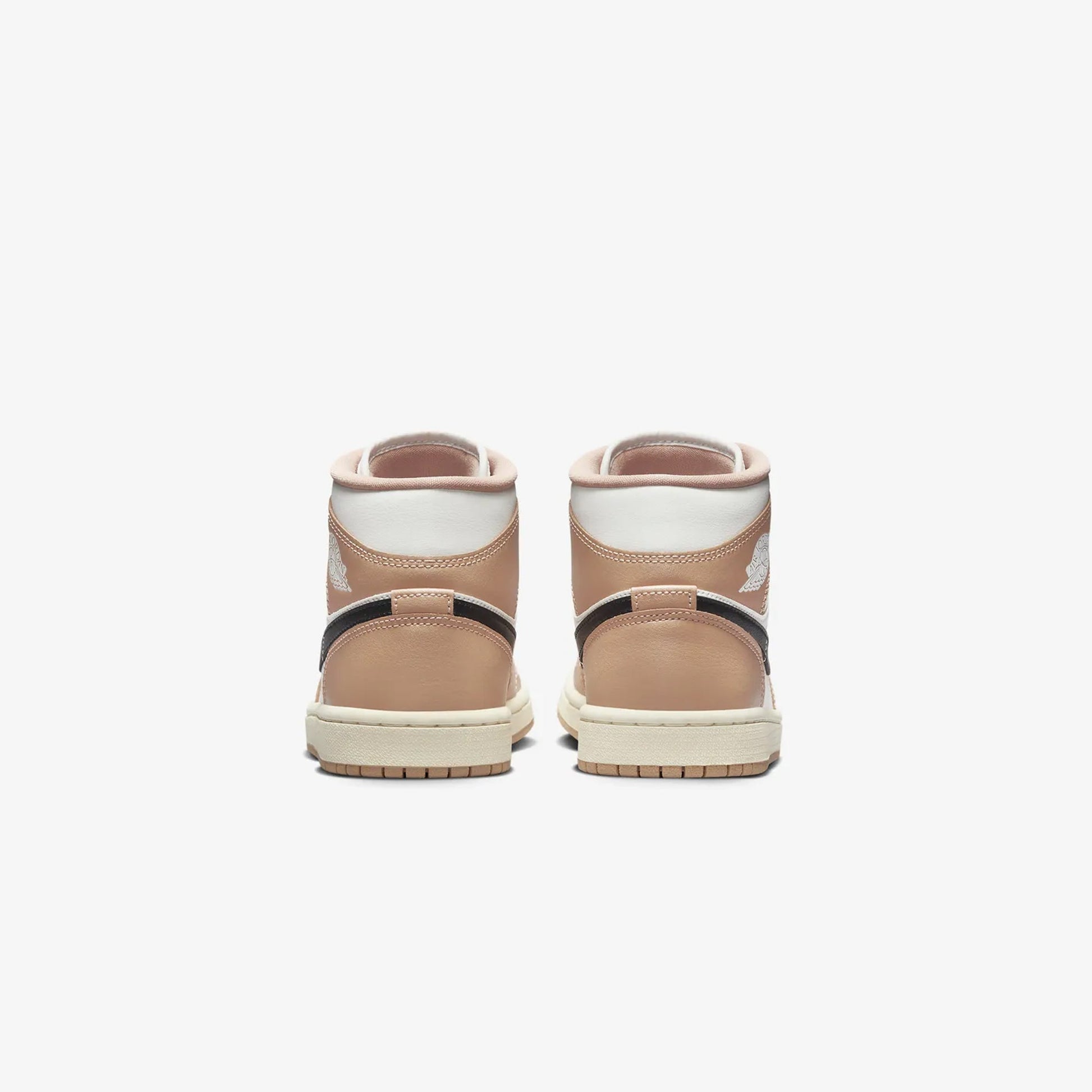 Jordan | AIR JORDAN 1  { SAIL/BLACK-DESERT
