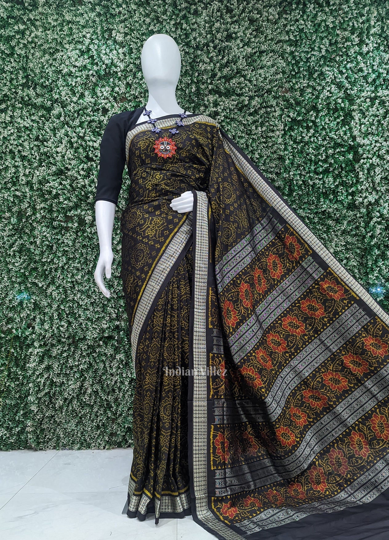Exclusive Black Jhoti Theme Odisha Handloom Sambalpuri Silk Saree