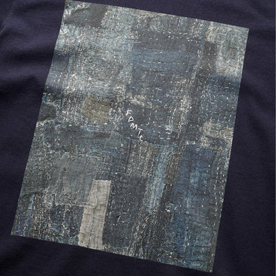 FDMTL | GRAPHIC BORO TEE  { NAVY