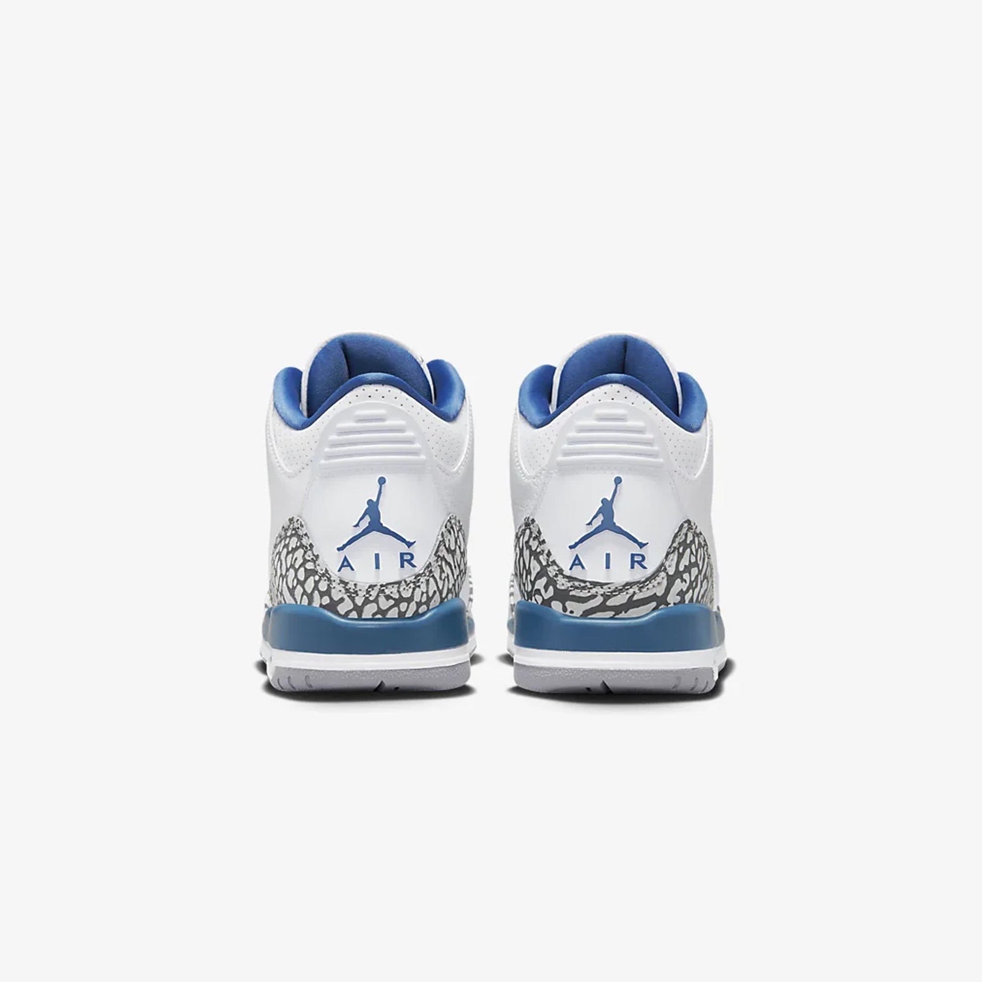 Jordan | AIR JORDAN 3 RETRO  { WHITE/TRUE BLUE