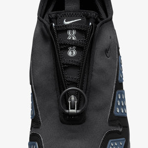 NIKE | AIR MAX SNDR { BLACK & SILVER