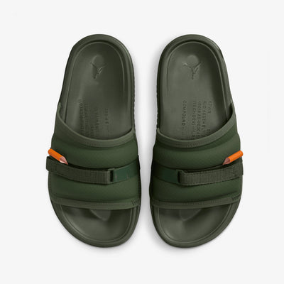 Jordan | SUPER PLAY  { DEEP GREEN/SAFETY ORANGE