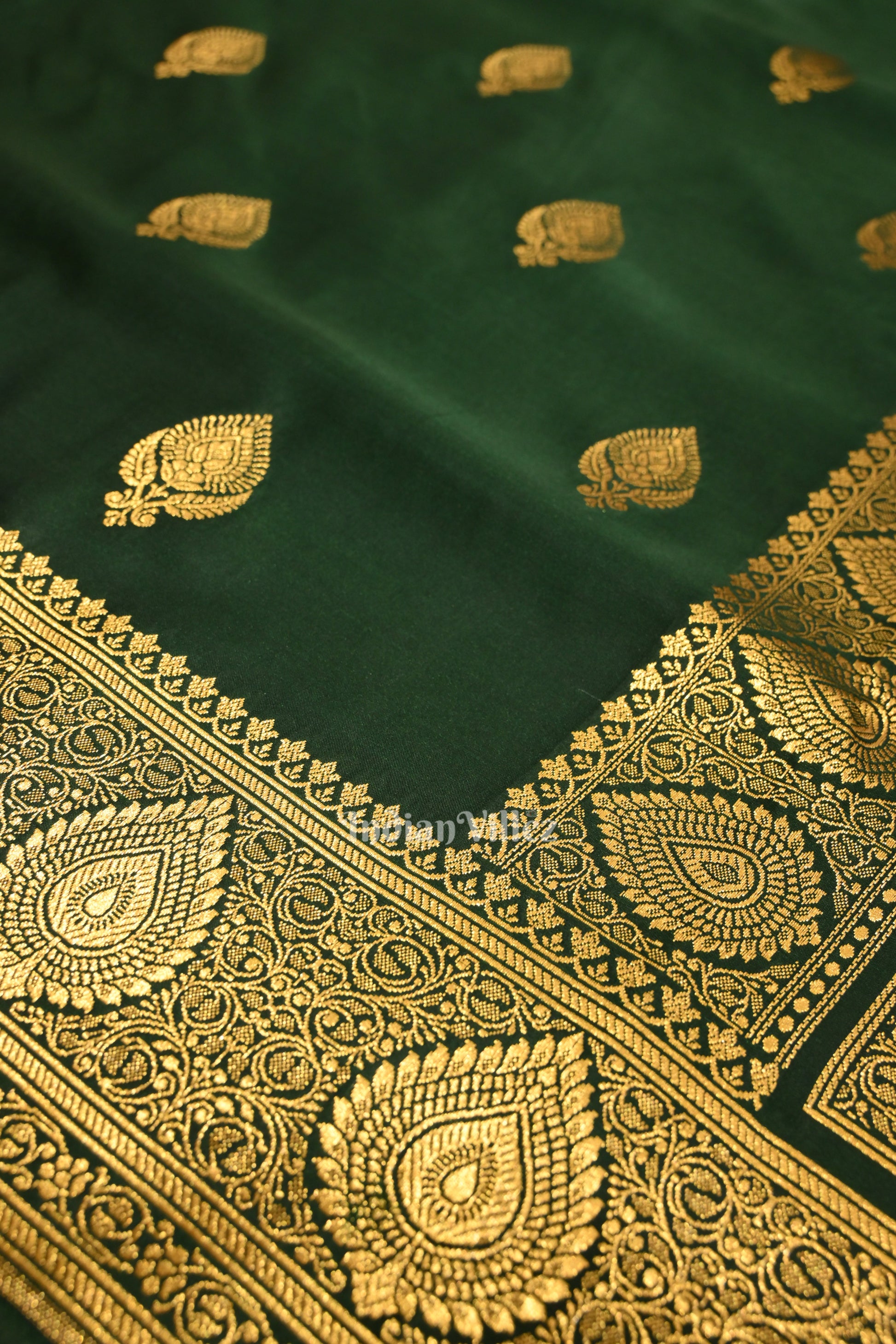 Cadmium Green Soft Pure Mashru Satin Silk Banarasi Saree