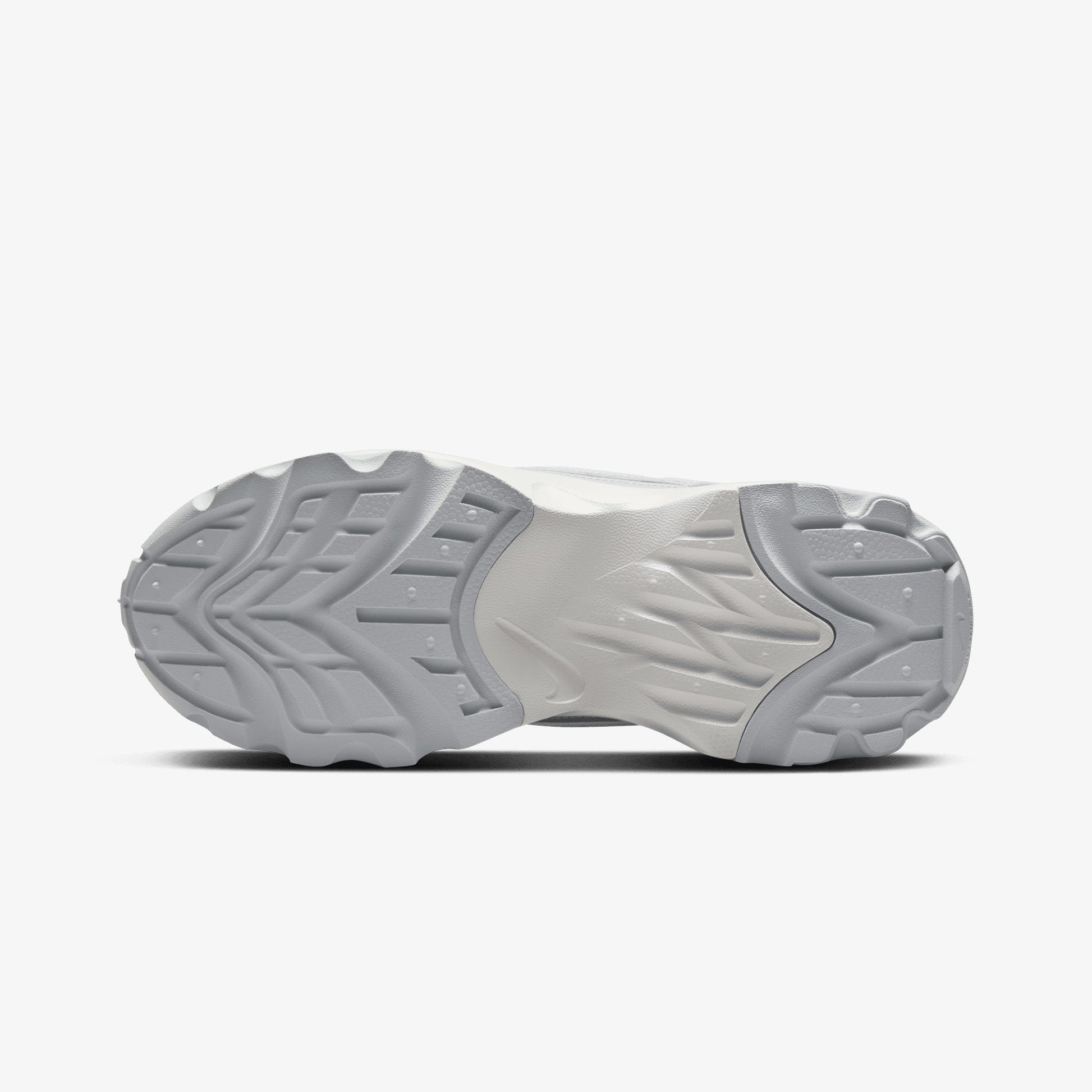NIKE | TC 7900 { WOLF GREY/MTLC PLATINUM-PHOTON DUST