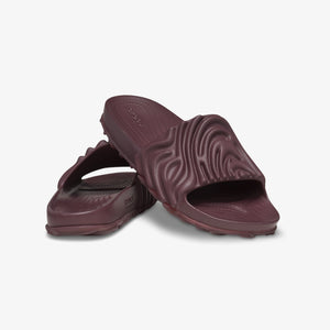 Crocs | SALEHE BEMBURY X THE POLLEX SLIDE  { HUCKLE