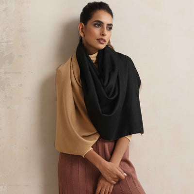 trueBrowns Black Reversible Woollen Stole