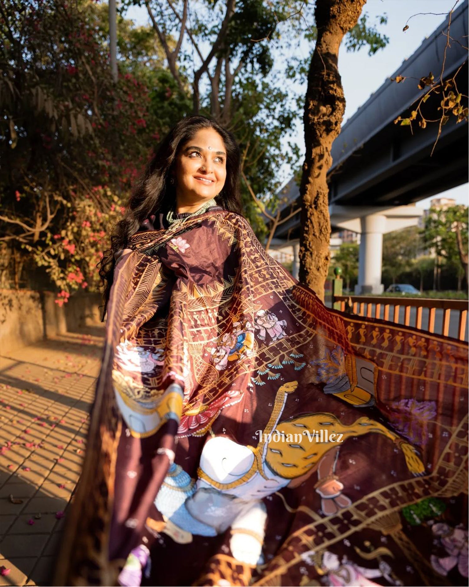 Arjuna Bows to Navagunjara Pure Hand-Painted Pattachitra Saree