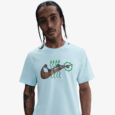 NIKE | SPORTSWEAR T-SHIRT { GLACIER BLUE