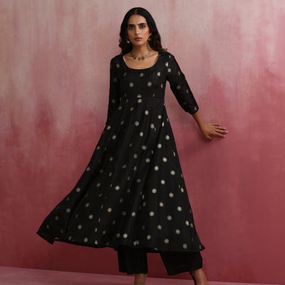 trueBrowns Black Viscose Silk Kurta Dupatta Set