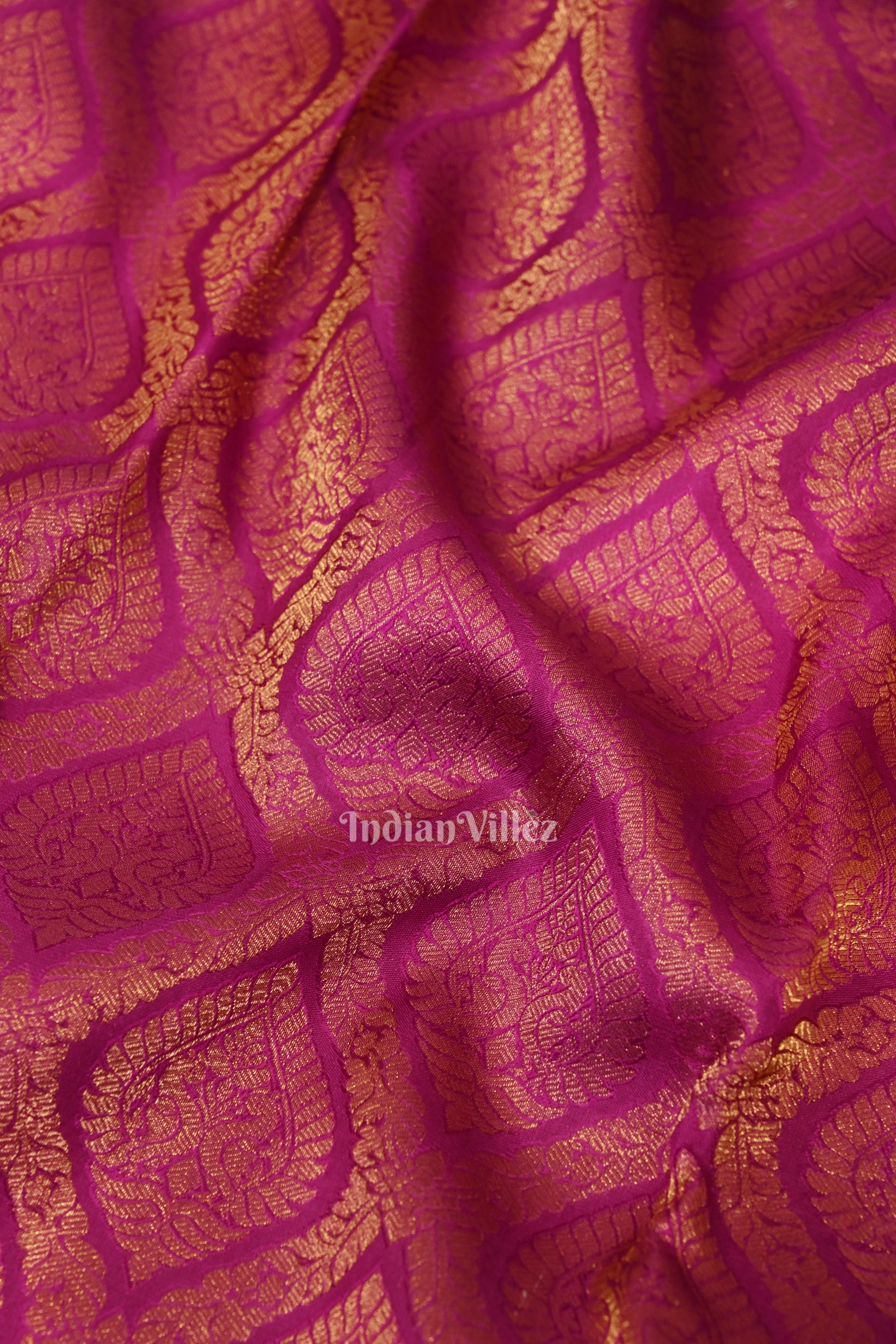 Magenta Pure Brocade with Golden Border Kanjivaram Silk Saree