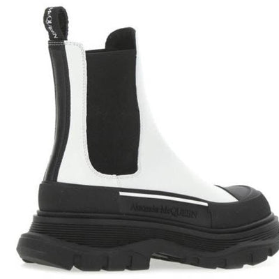 Alexander Mcqueen Tread Slick Boot White Black (Women'S)