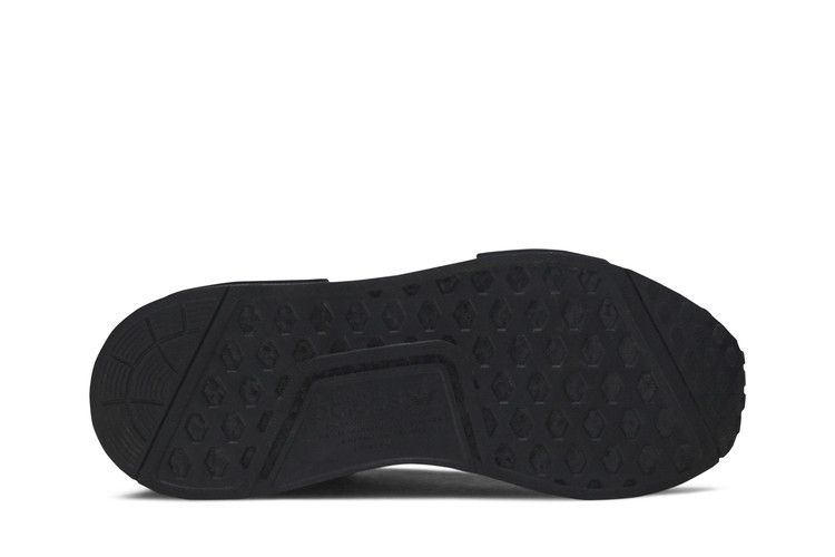 adidas NMD R1 Triple Black (2019/2020)