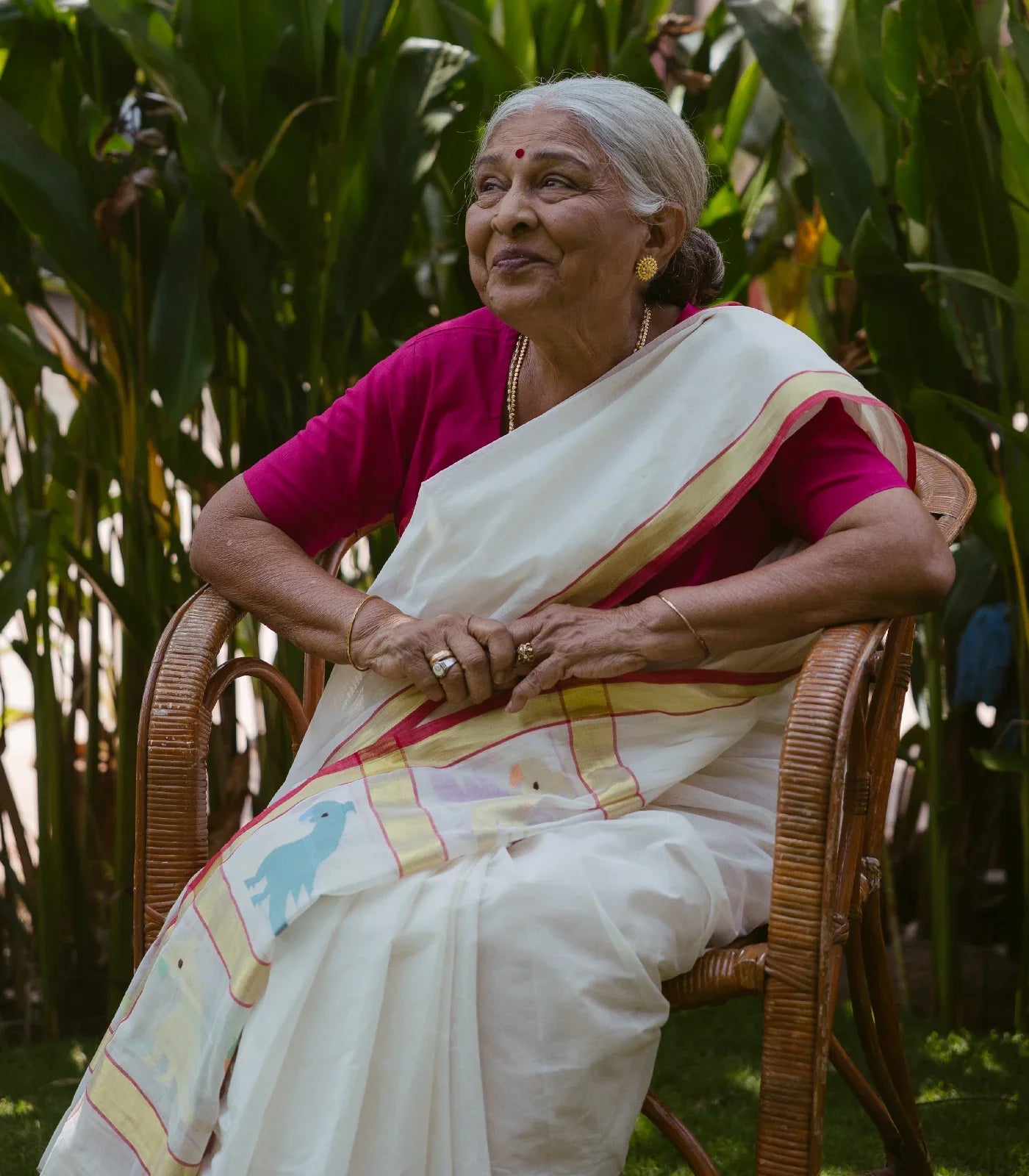 Off White Handloom Venkatagiri Cotton Saree With Jamdani Parrot Meenakari Motifs