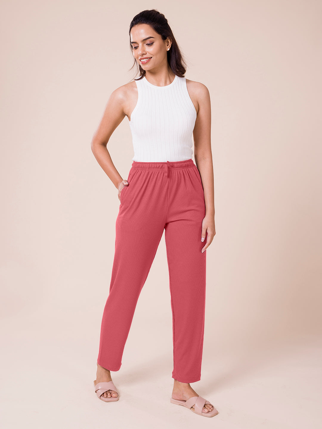 Women Solid Rusty Pink Mid Rise Casual Rib Pants