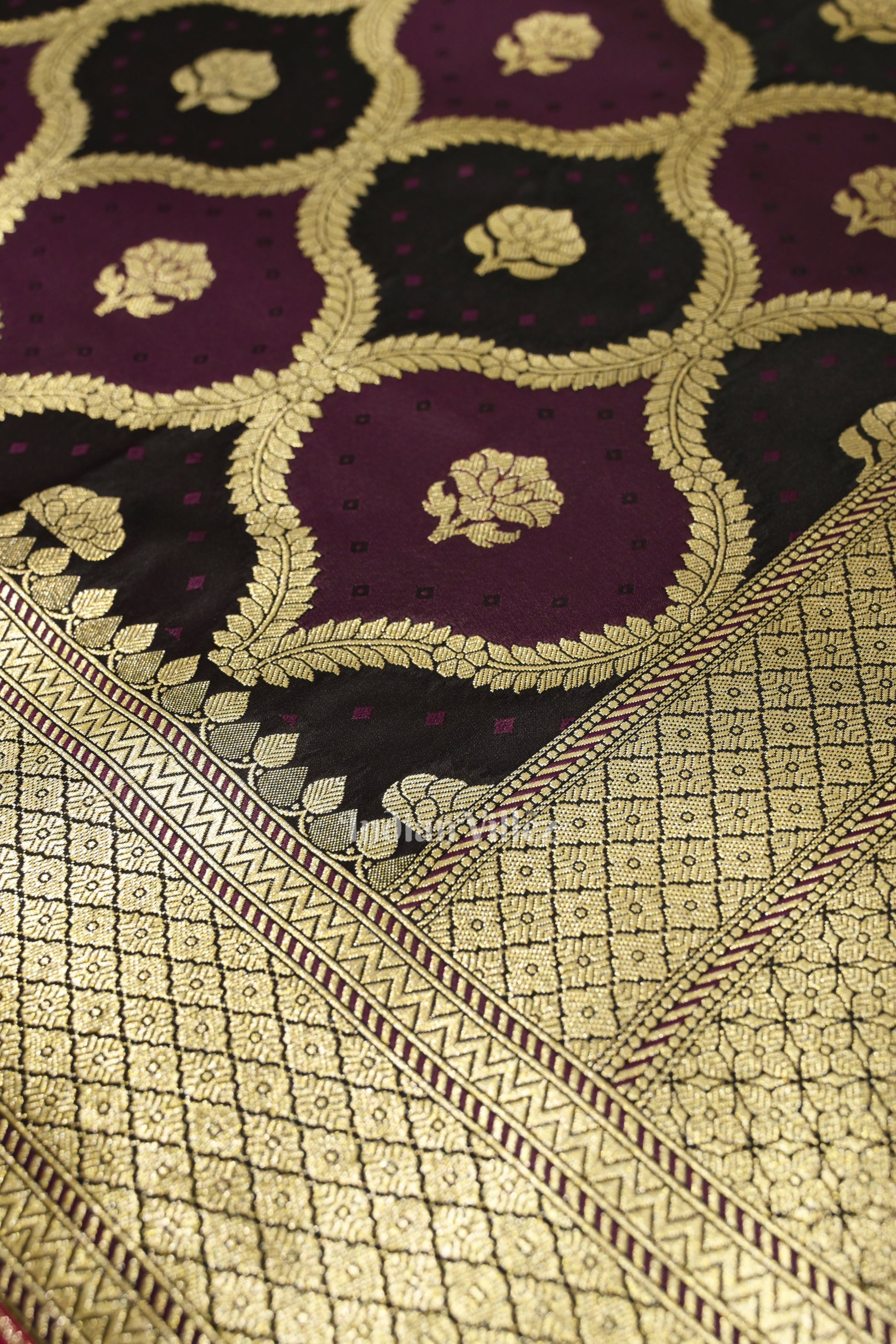 Violet Rangkart Mashru Satin Silk Banarasi Saree