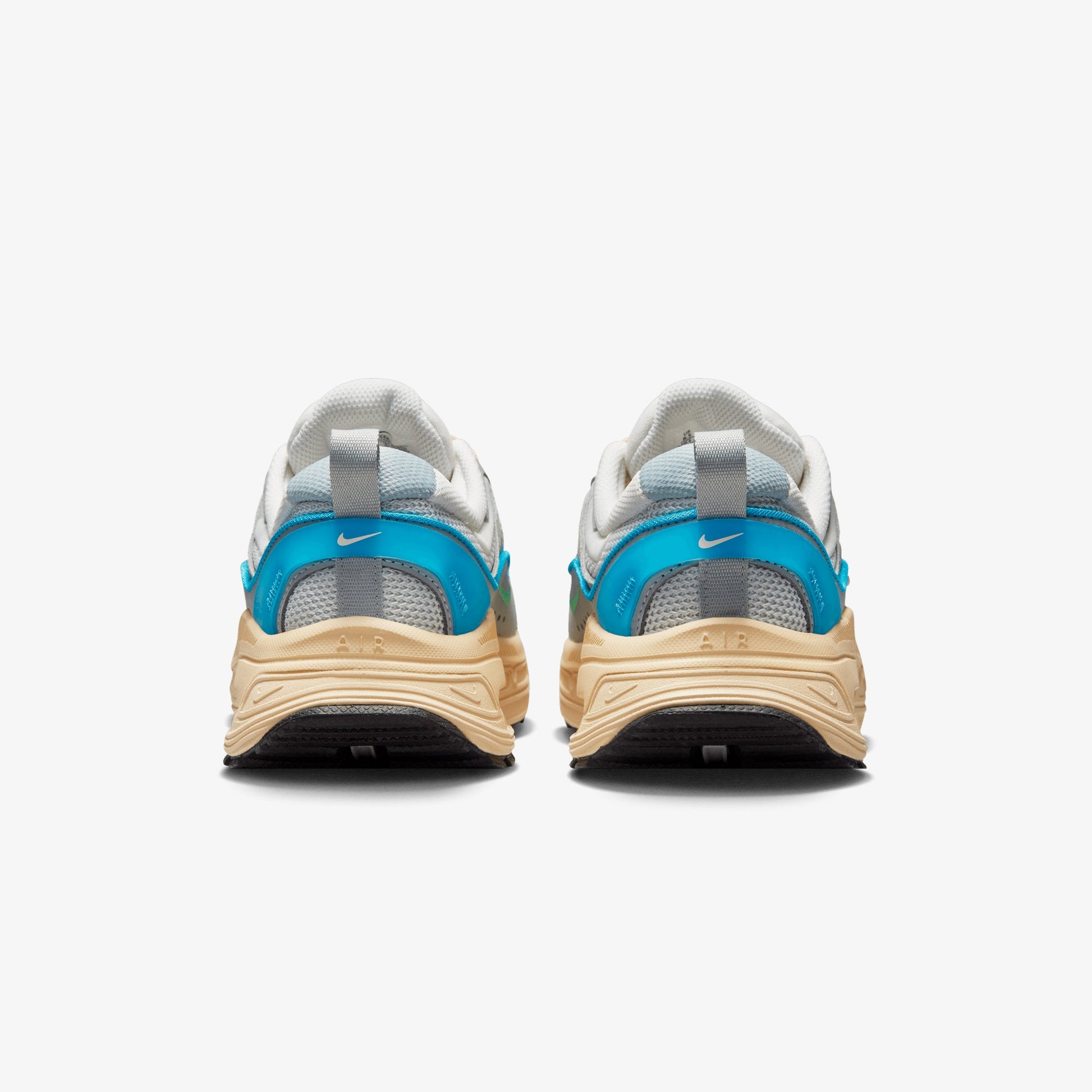 Nike | AIR MAX BLISS  { LT SMOKE GREY/SAIL-PHOTON DUST