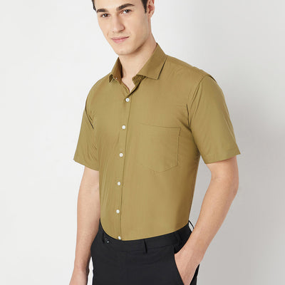 Wrinkle Free Half Sleeve Shirt