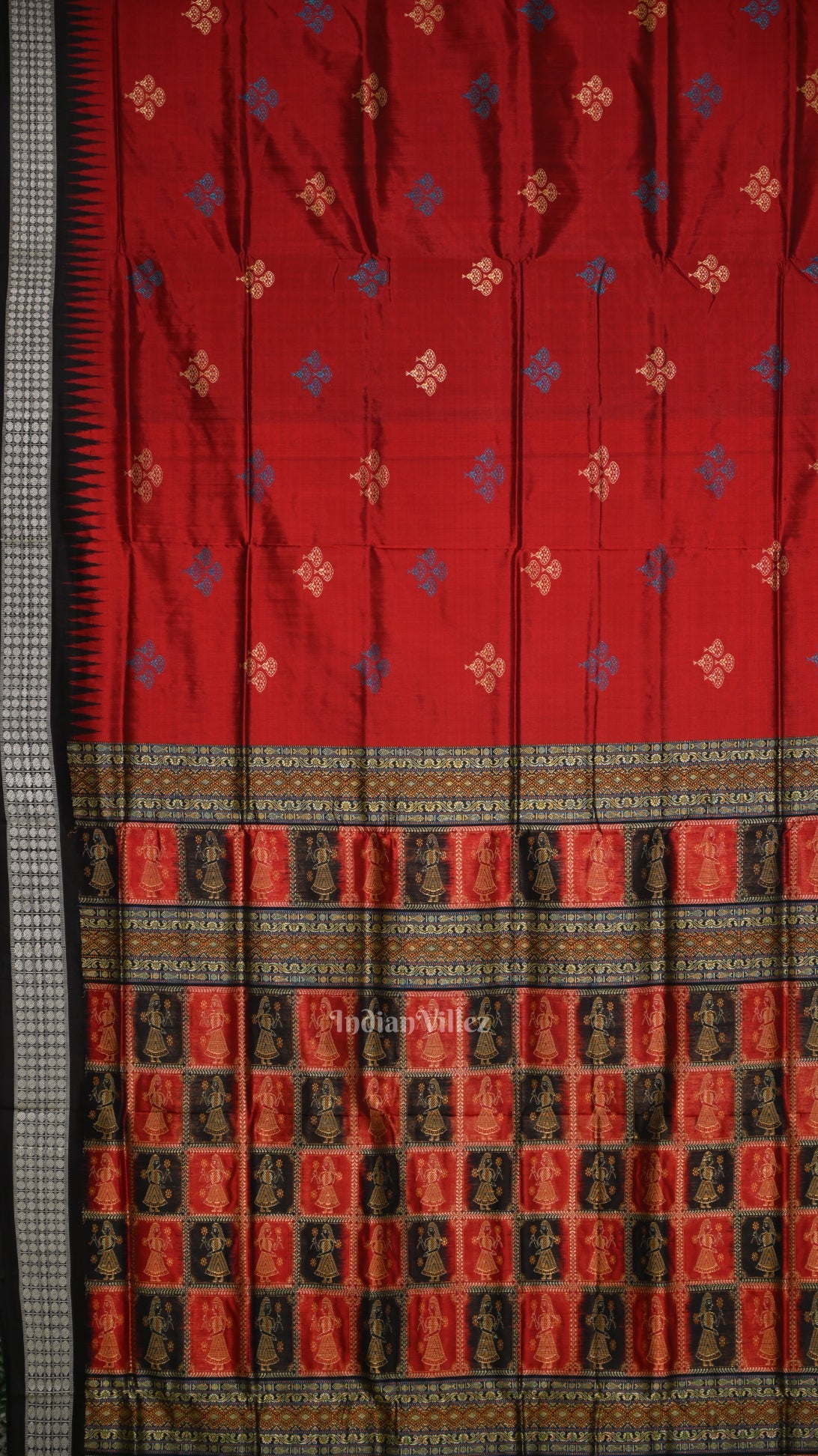 Maroon Mushroom Design Sambalpuri Ikat Bomkai Silk Saree