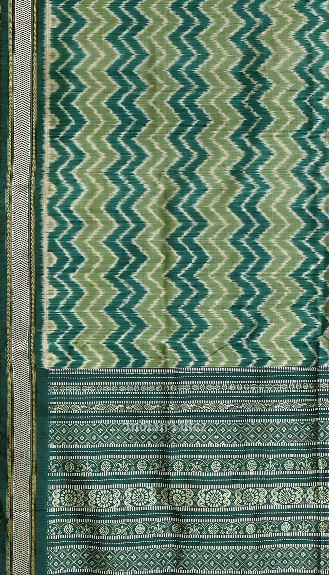 Green with Multicolor Contemporary Silk Saree with Jala Anchal