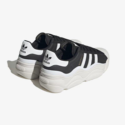 Adidas Originals | SUPERSTAR  { CORE BLACK/CLOUD WHITE